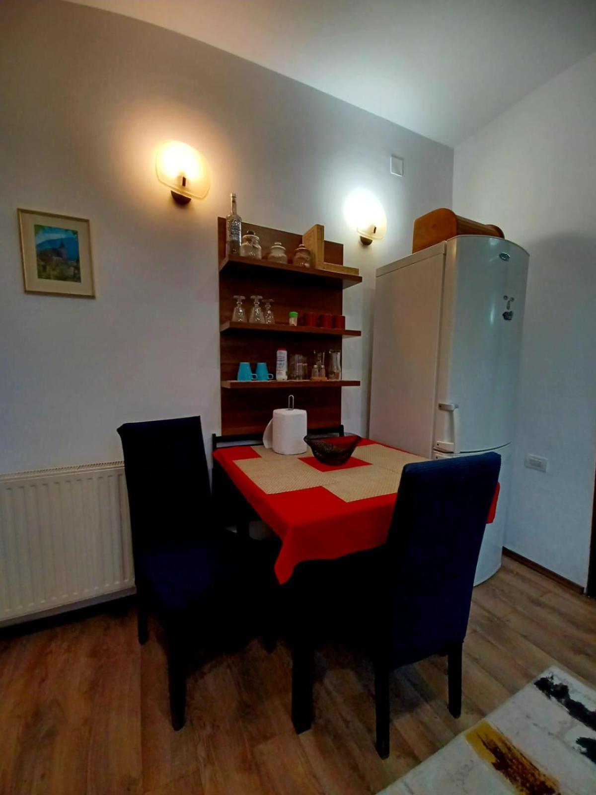 Lovely Central Apartment Braşov Exterior foto