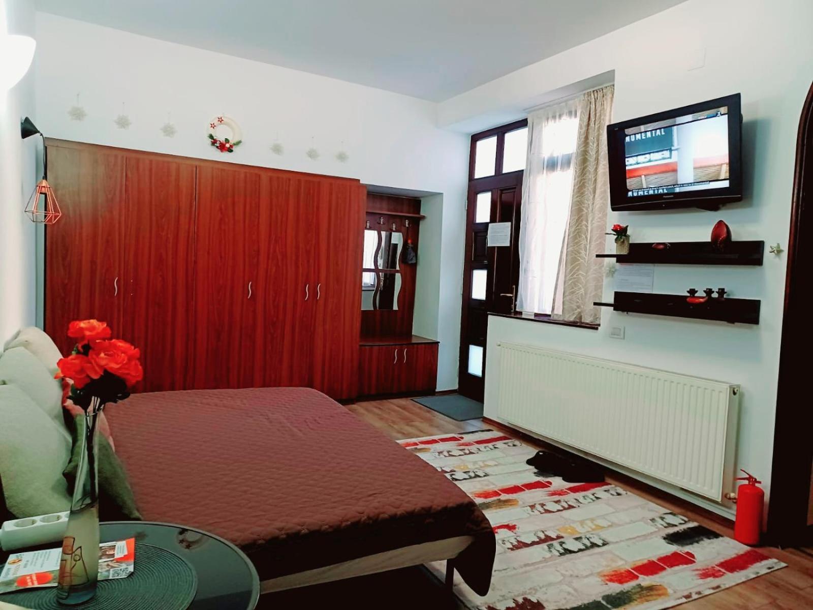Lovely Central Apartment Braşov Exterior foto